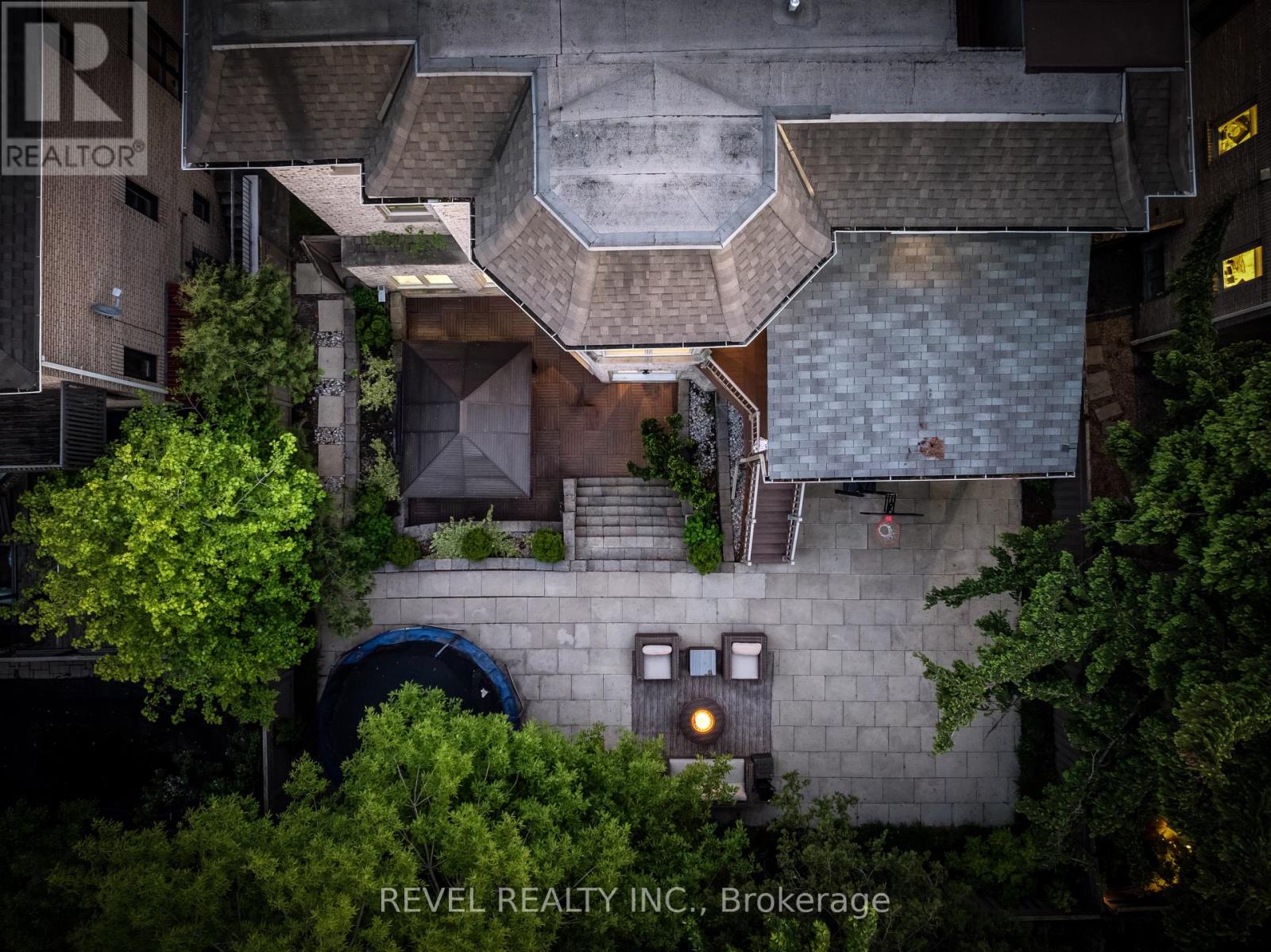 208 Carmichael Avenue, Toronto, Ontario  M5M 2X3 - Photo 36 - C12337806