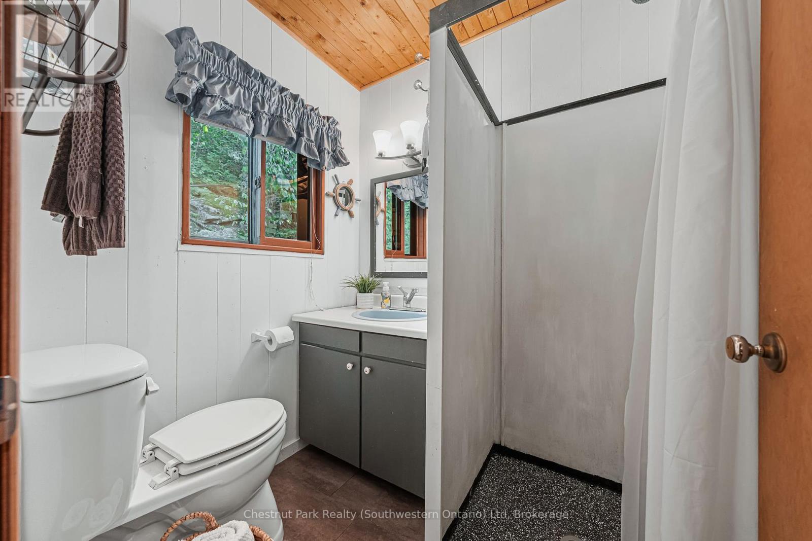 3228 Twelve Mile Bay Road, Georgian Bay, Ontario  P0C 1H0 - Photo 11 - X12339621