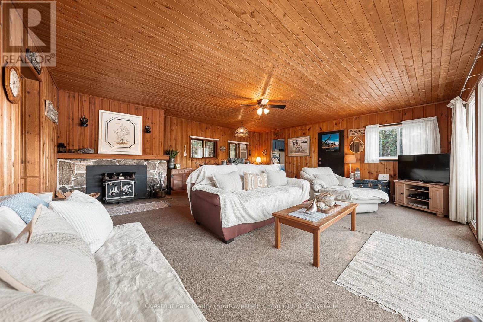 3228 Twelve Mile Bay Road, Georgian Bay, Ontario  P0C 1H0 - Photo 5 - X12339621