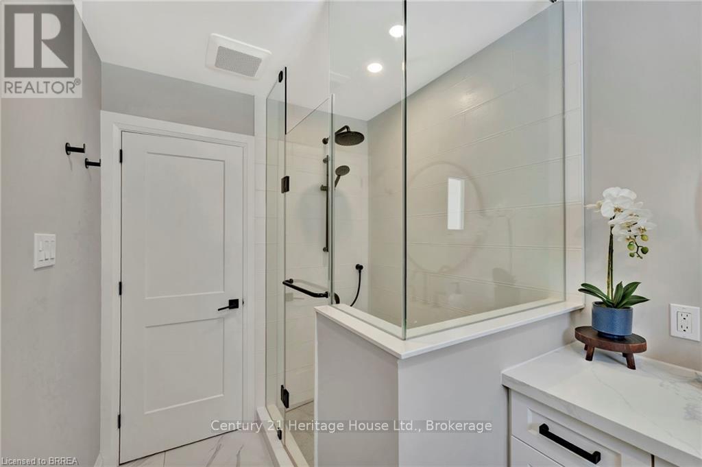 3 Saint Catharine Street, Brant, Ontario  N0E 1A0 - Photo 26 - X12339663