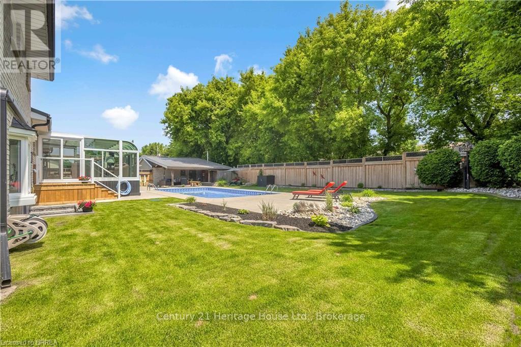 3 Saint Catharine Street, Brant, Ontario  N0E 1A0 - Photo 3 - X12339663
