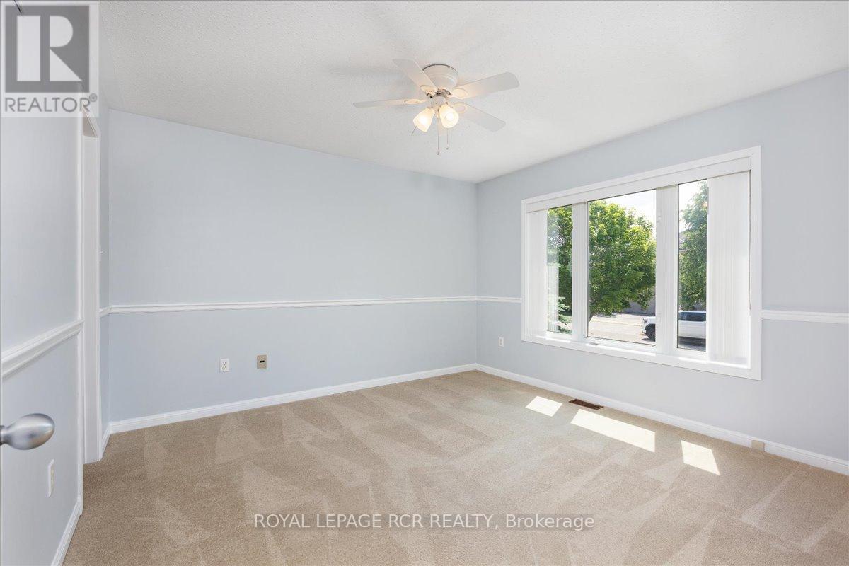 131 Mainprize Crescent, East Gwillimbury, Ontario  L0G 1M0 - Photo 6 - N12339516
