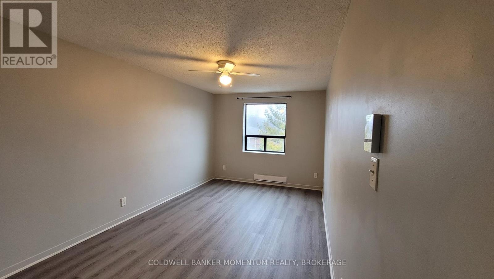 3352 Lake Shore Boulevard W, Toronto, Ontario  M8W 1M9 - Photo 13 - W12338740