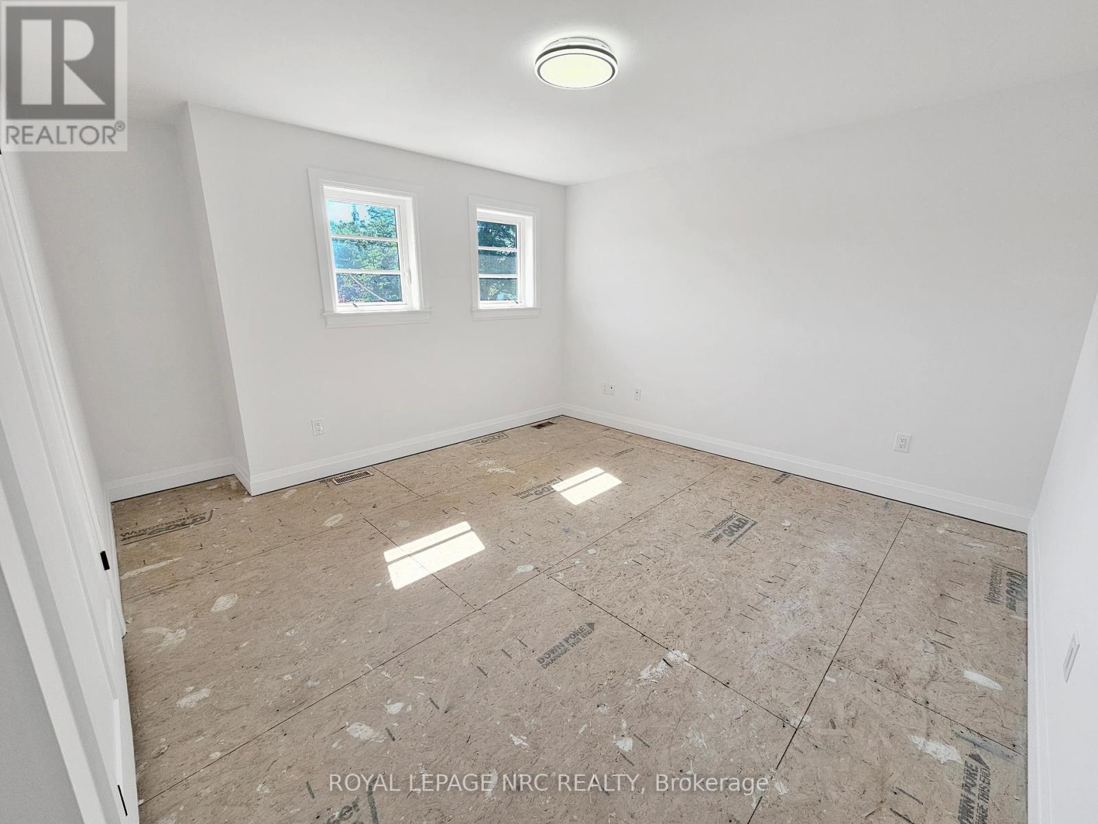4705 Lee Avenue, Niagara Falls, Ontario  L2H 1M7 - Photo 15 - X12319292