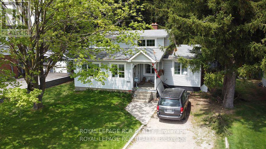 325 Broadway, Orangeville, Ontario  L9W 1L4 - Photo 2 - W12339478