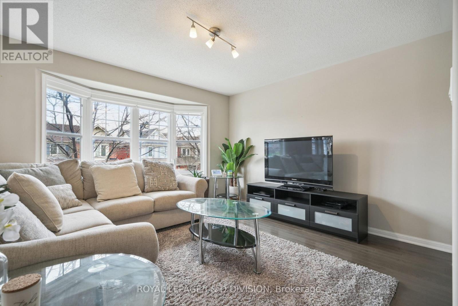 612 Sellers Path, Milton, Ontario  L9T 0P4 - Photo 8 - W12339512