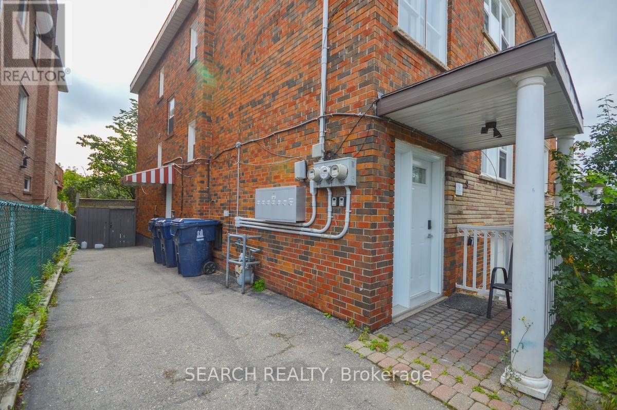 1 - 9 Donald Avenue, Toronto, Ontario  M6M 1J7 - Photo 1 - W12339553