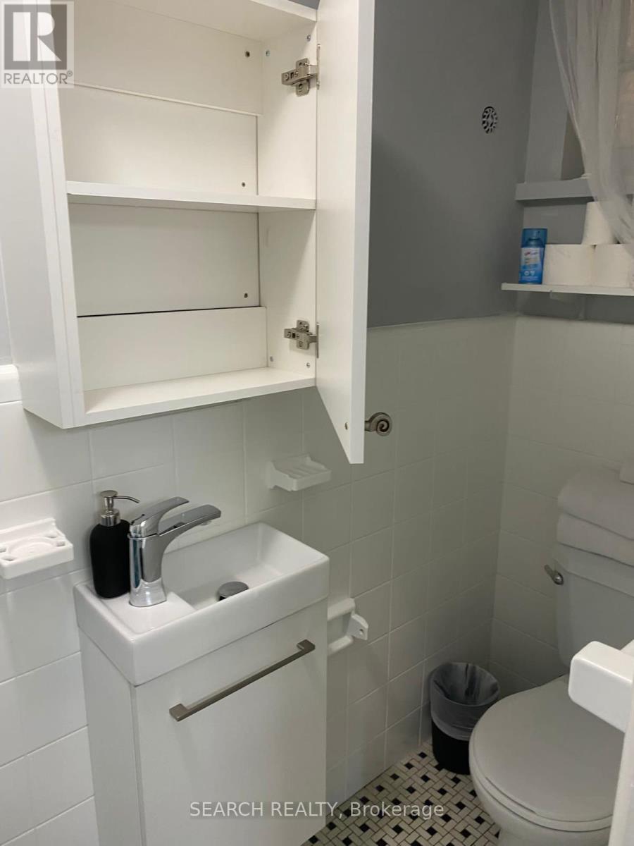 1 - 9 Donald Avenue, Toronto, Ontario  M6M 1J7 - Photo 10 - W12339553