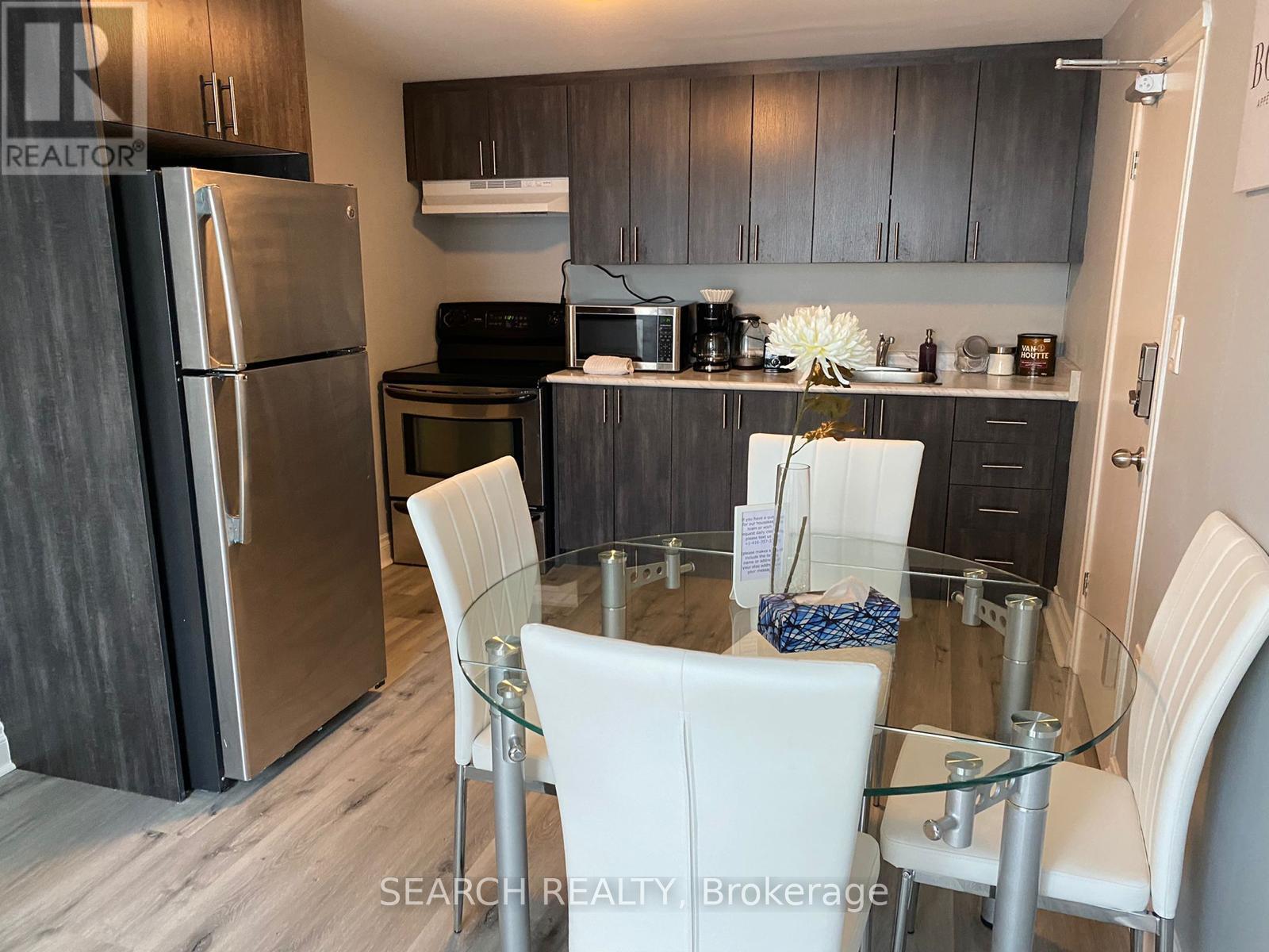1 - 9 Donald Avenue, Toronto, Ontario  M6M 1J7 - Photo 3 - W12339553