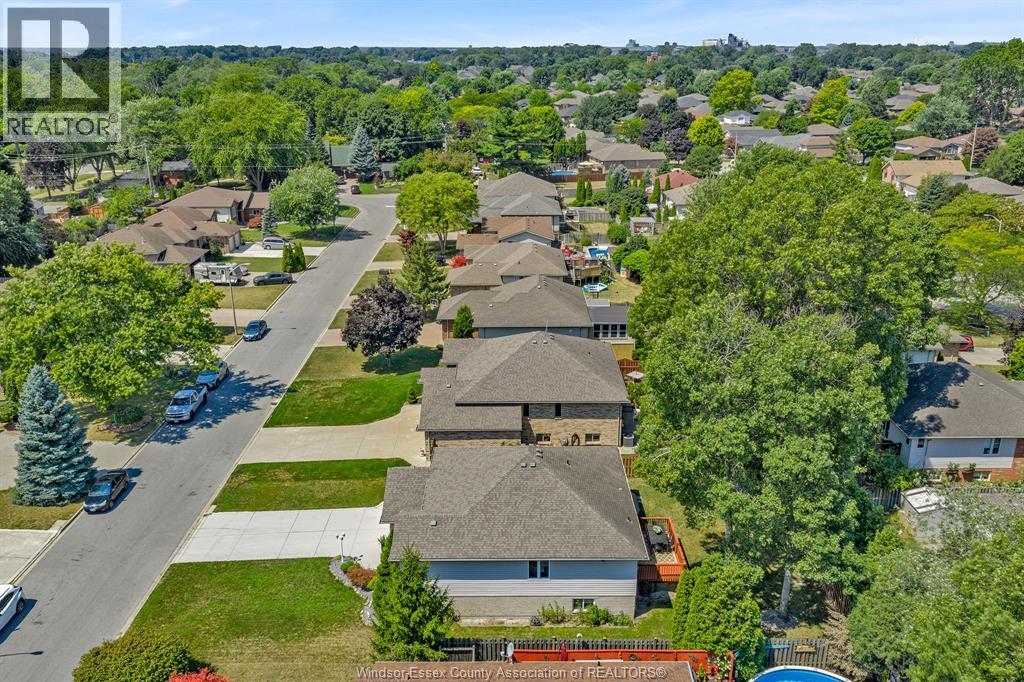 Property at 549 Birmingham image 4