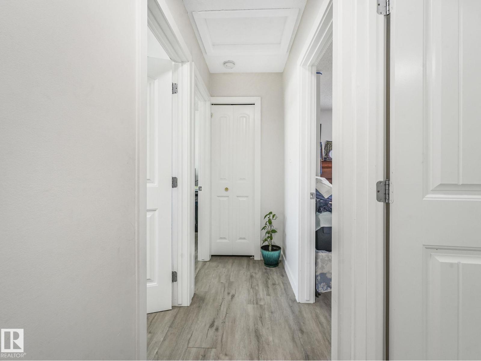 Property at 1704 53 ST NW image 3