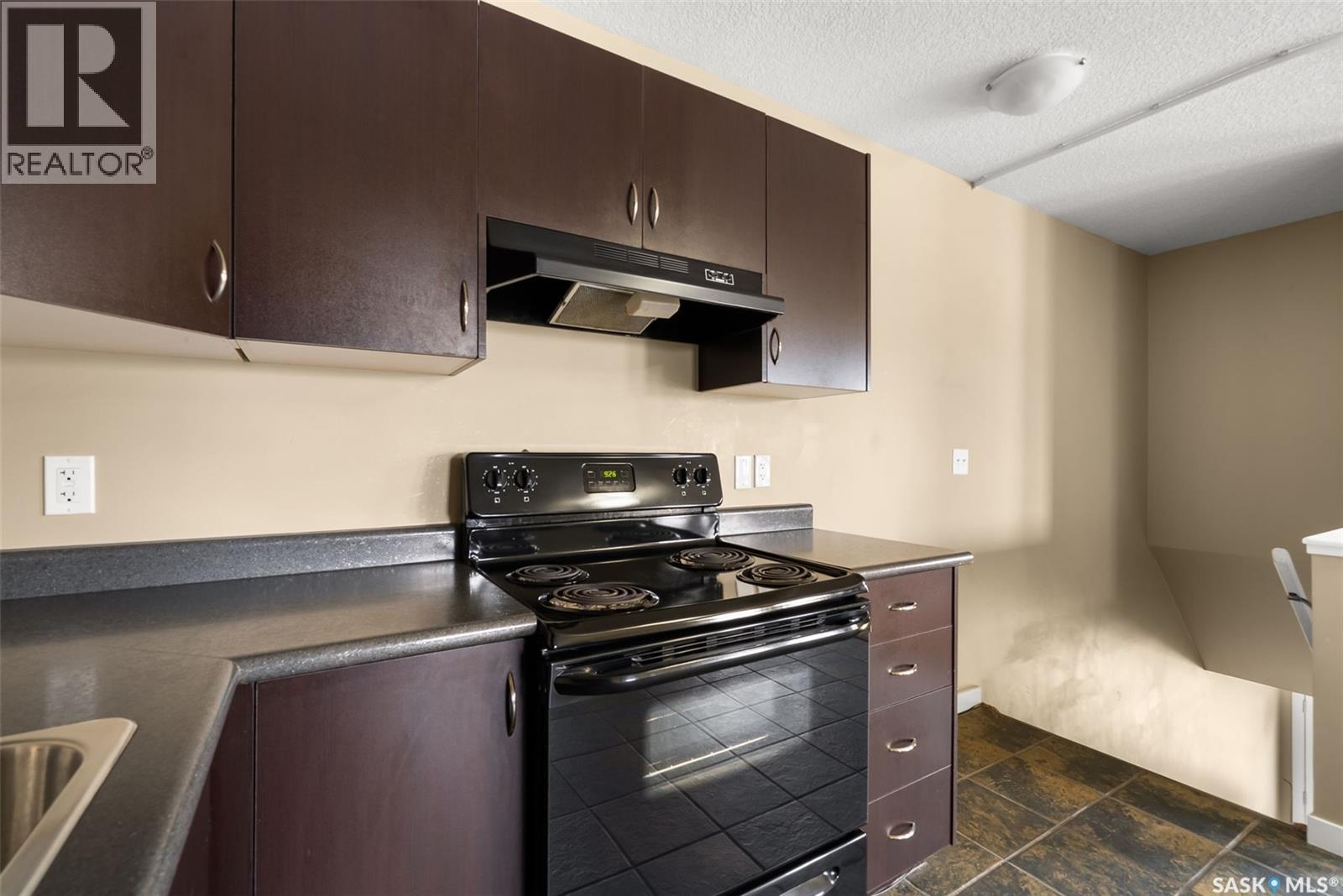 170 5079 James Hill Road, Regina, Saskatchewan  S4W 0B9 - Photo 8 - SK015404