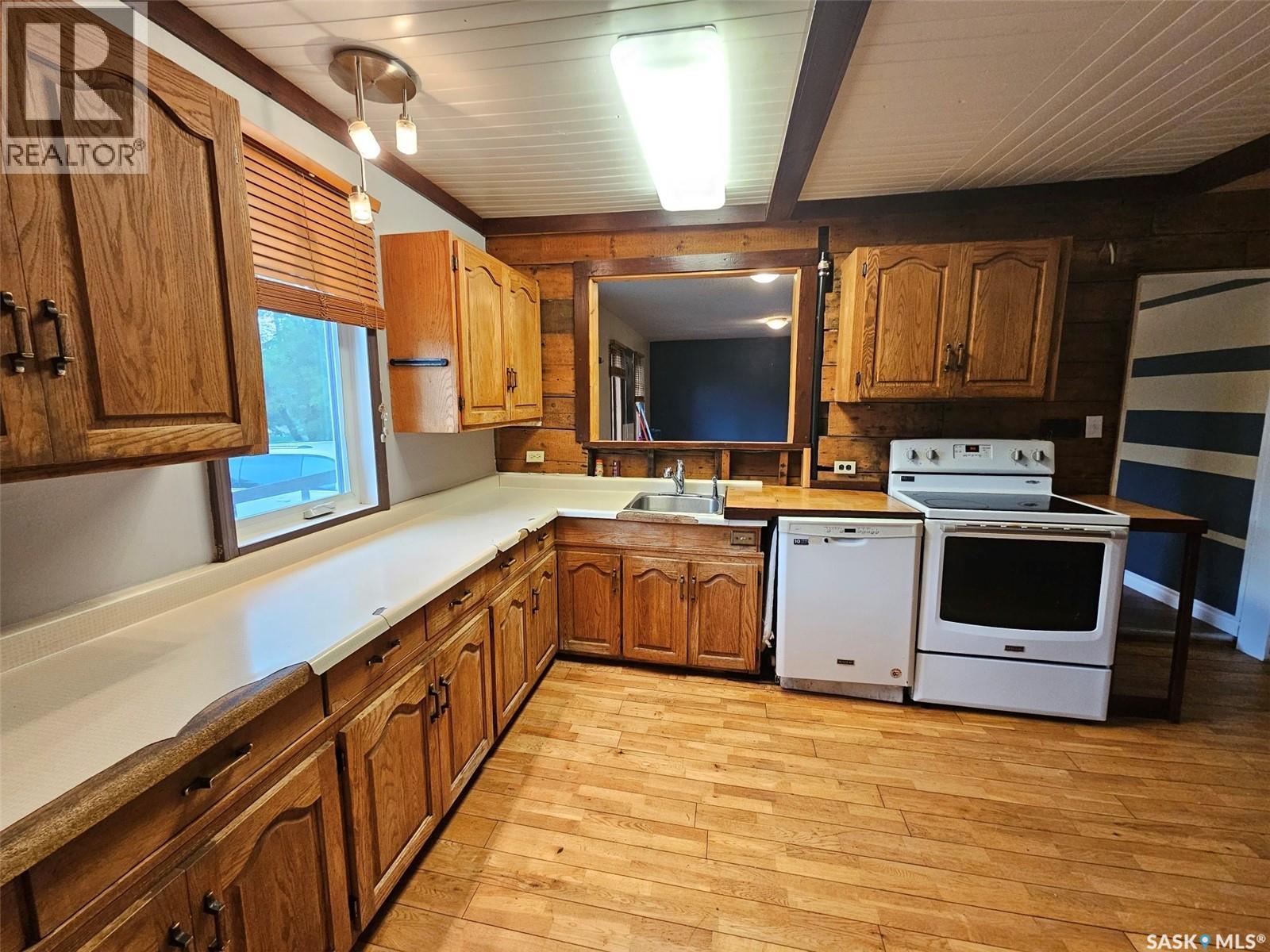 218 7th Street W, Carlyle, Saskatchewan  S0C 0R0 - Photo 12 - SK015375