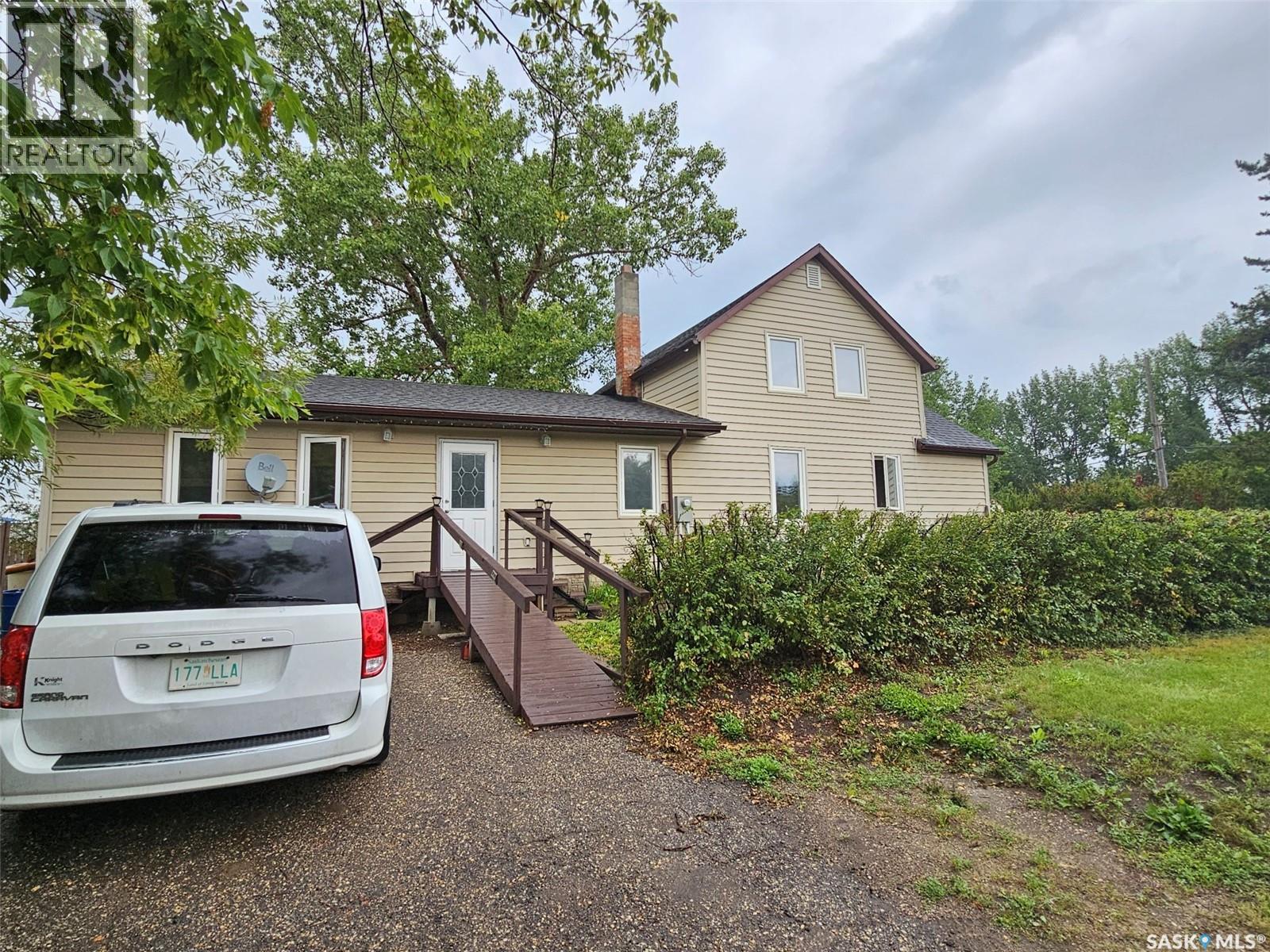 218 7th Street W, Carlyle, Saskatchewan  S0C 0R0 - Photo 25 - SK015375