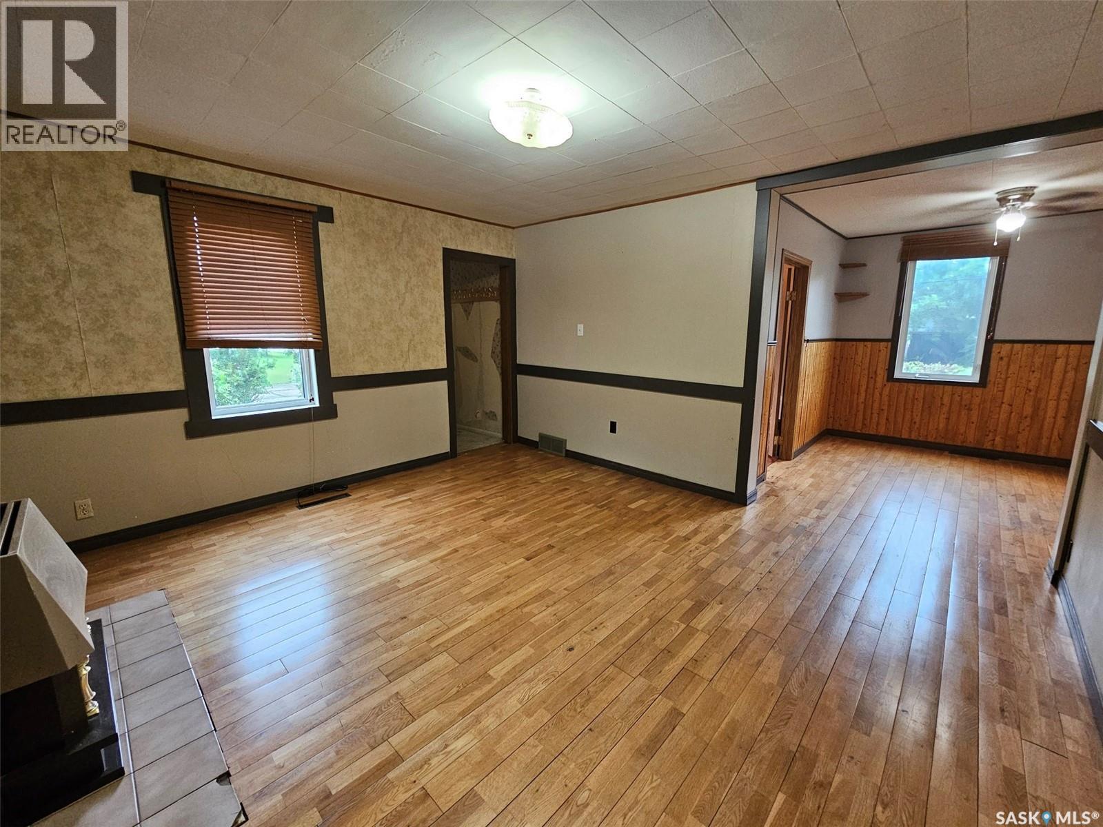 218 7th Street W, Carlyle, Saskatchewan  S0C 0R0 - Photo 6 - SK015375