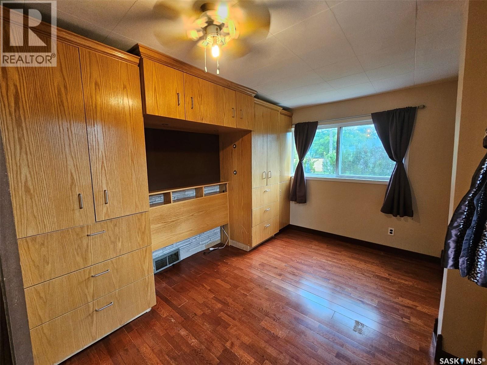 218 7th Street W, Carlyle, Saskatchewan  S0C 0R0 - Photo 8 - SK015375