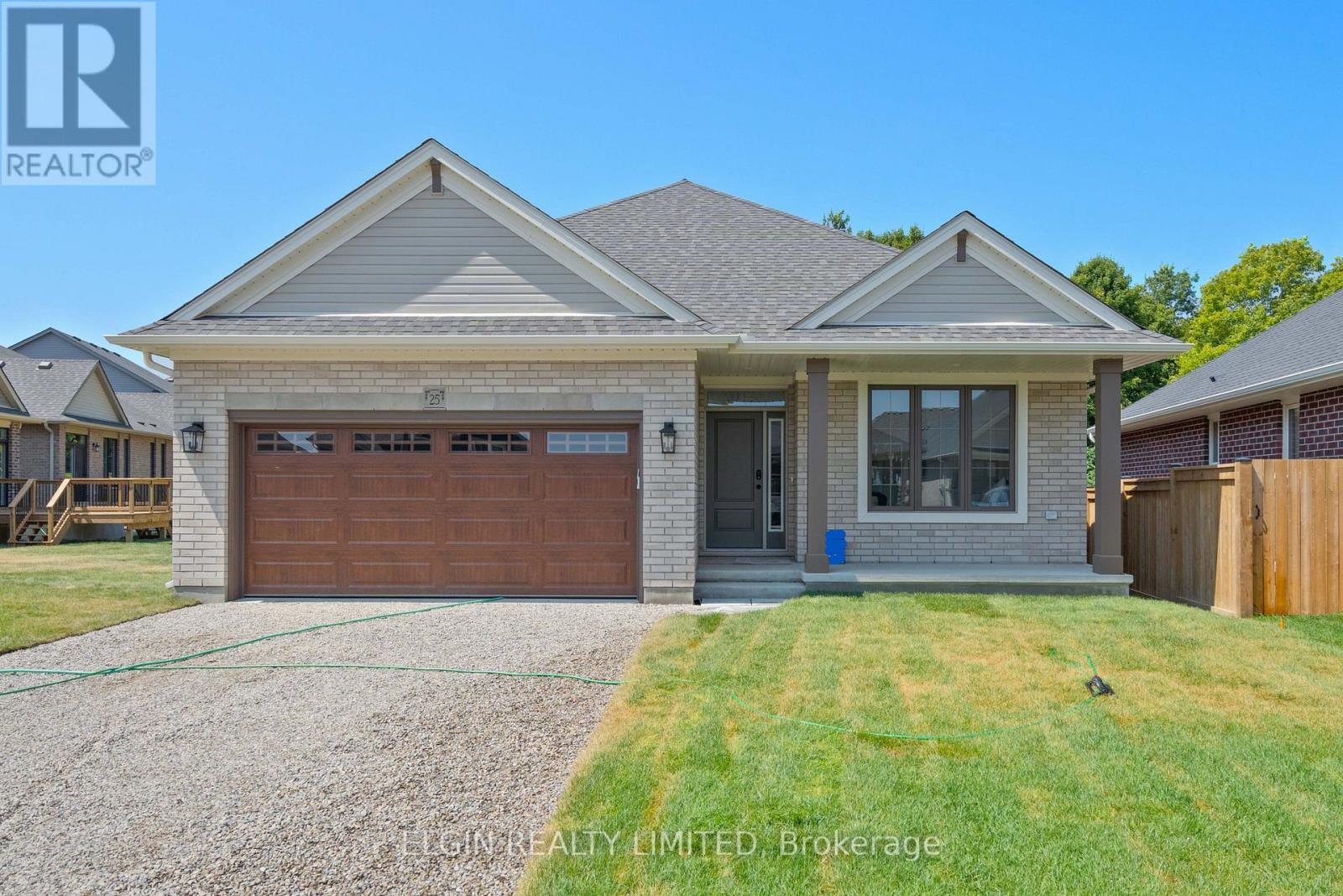 25 DUNNING WAY, St. Thomas, Ontario