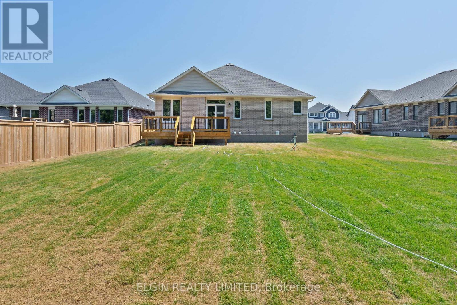 25 Dunning Way, St. Thomas, Ontario  N5R 0P7 - Photo 4 - X12178869