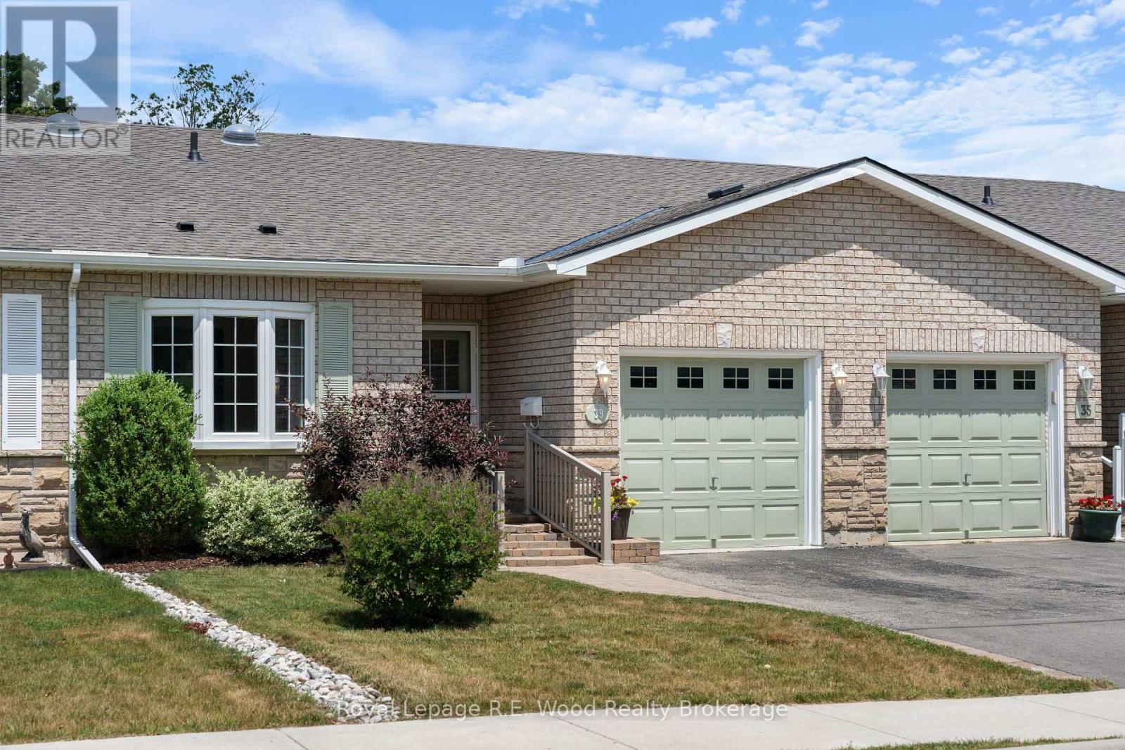 Property at 39 SOUTH DRIVE image 1