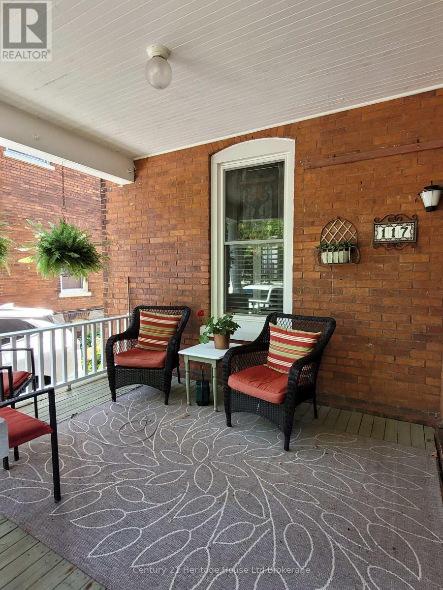 117 Light Street, Woodstock, Ontario  N4S 6H2 - Photo 6 - X12339740