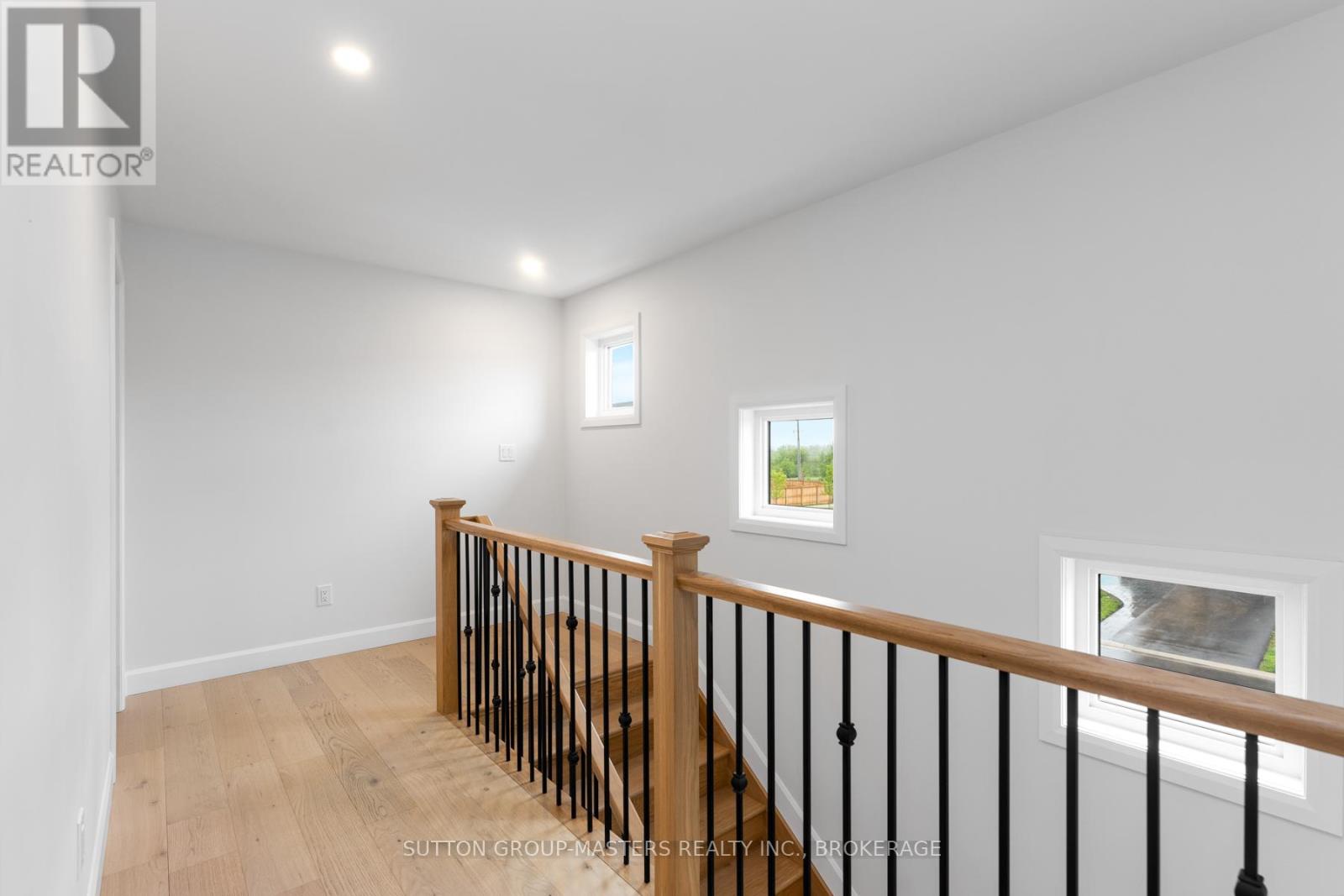 11 Walden Pond Drive, Loyalist (Amherstview), Ontario  K7N 0E7 - Photo 33 - X12339739
