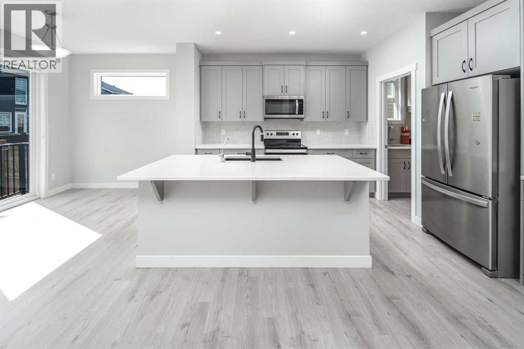 Property at 329 Seton Villas SE image 3