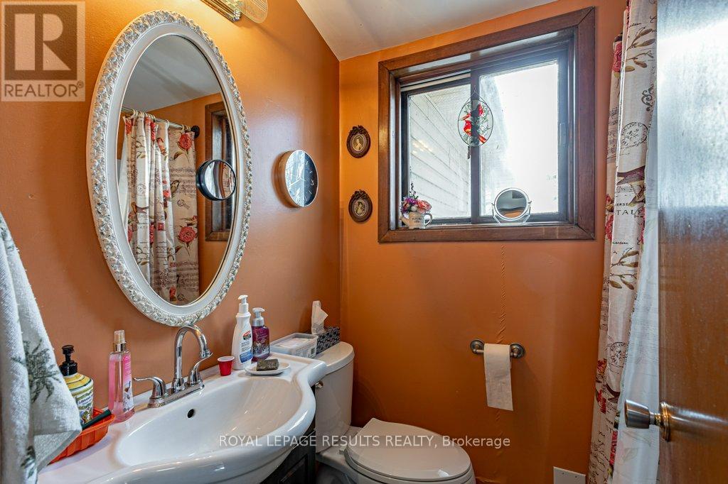 3349 Old Dexter Line, Central Elgin, Ontario  N0L 2H0 - Photo 20 - X12339760