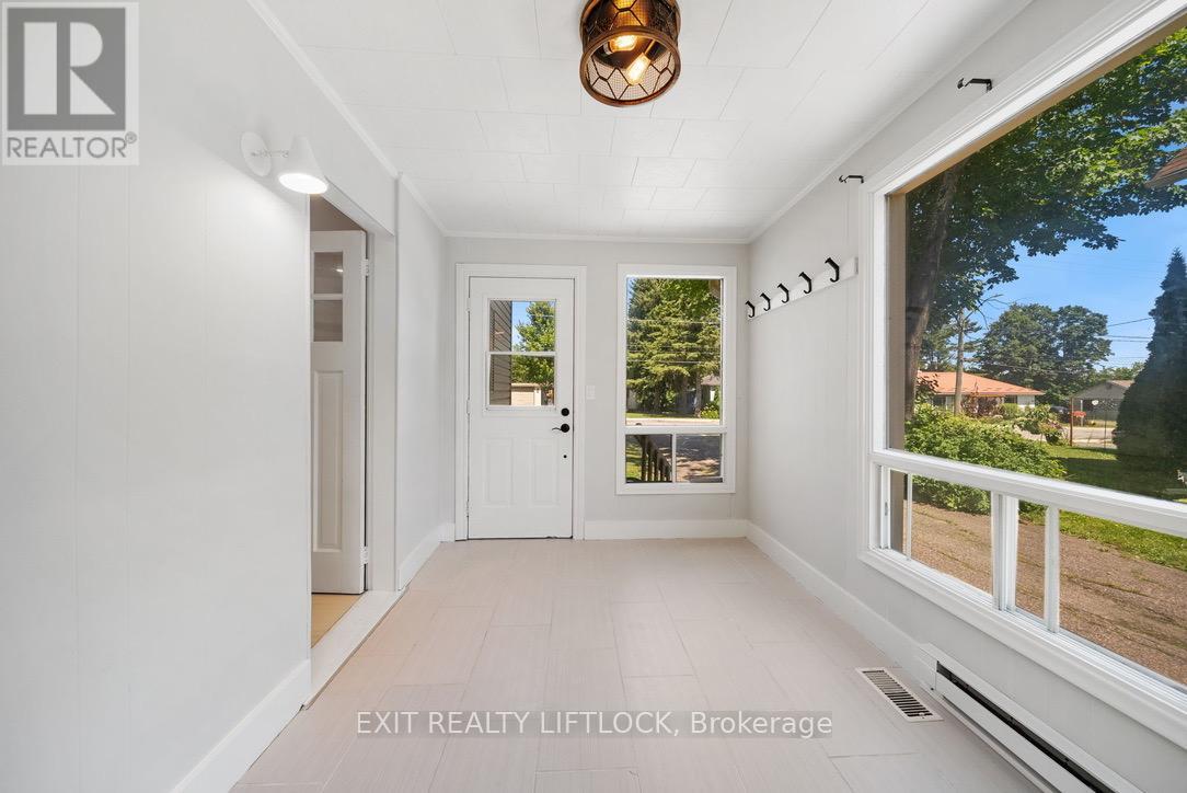 Property at 236 HIRAM STREET image 3