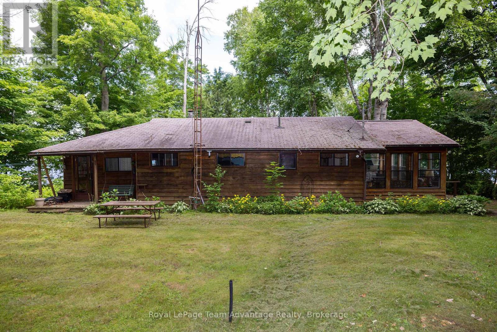 646 (125) Oak Point Road, Parry Sound, Ontario  P2A 2X4 - Photo 3 - X12339746