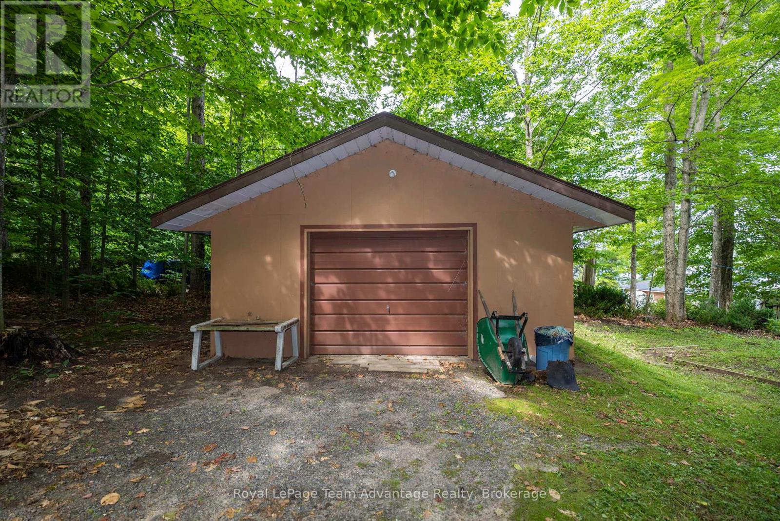 646 (125) Oak Point Road, Parry Sound, Ontario  P2A 2X4 - Photo 30 - X12339746