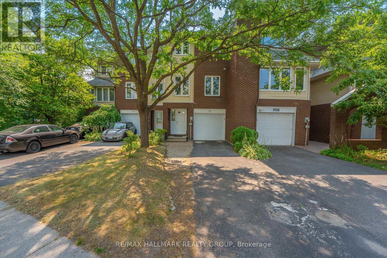 Property at 1916 RUSSELL ROAD image 1