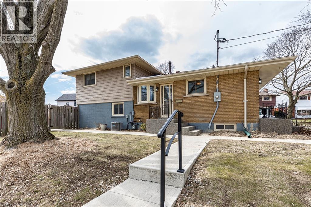 2 Melody Court, Hamilton, Ontario  L8V 2M4 - Photo 40 - 40759129