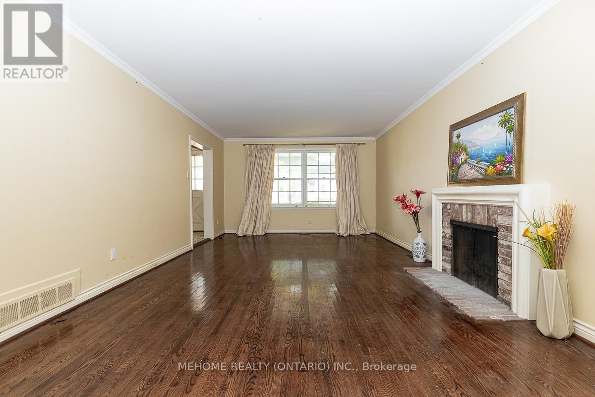 Property at 9 LAURELEAF ROAD image 5
