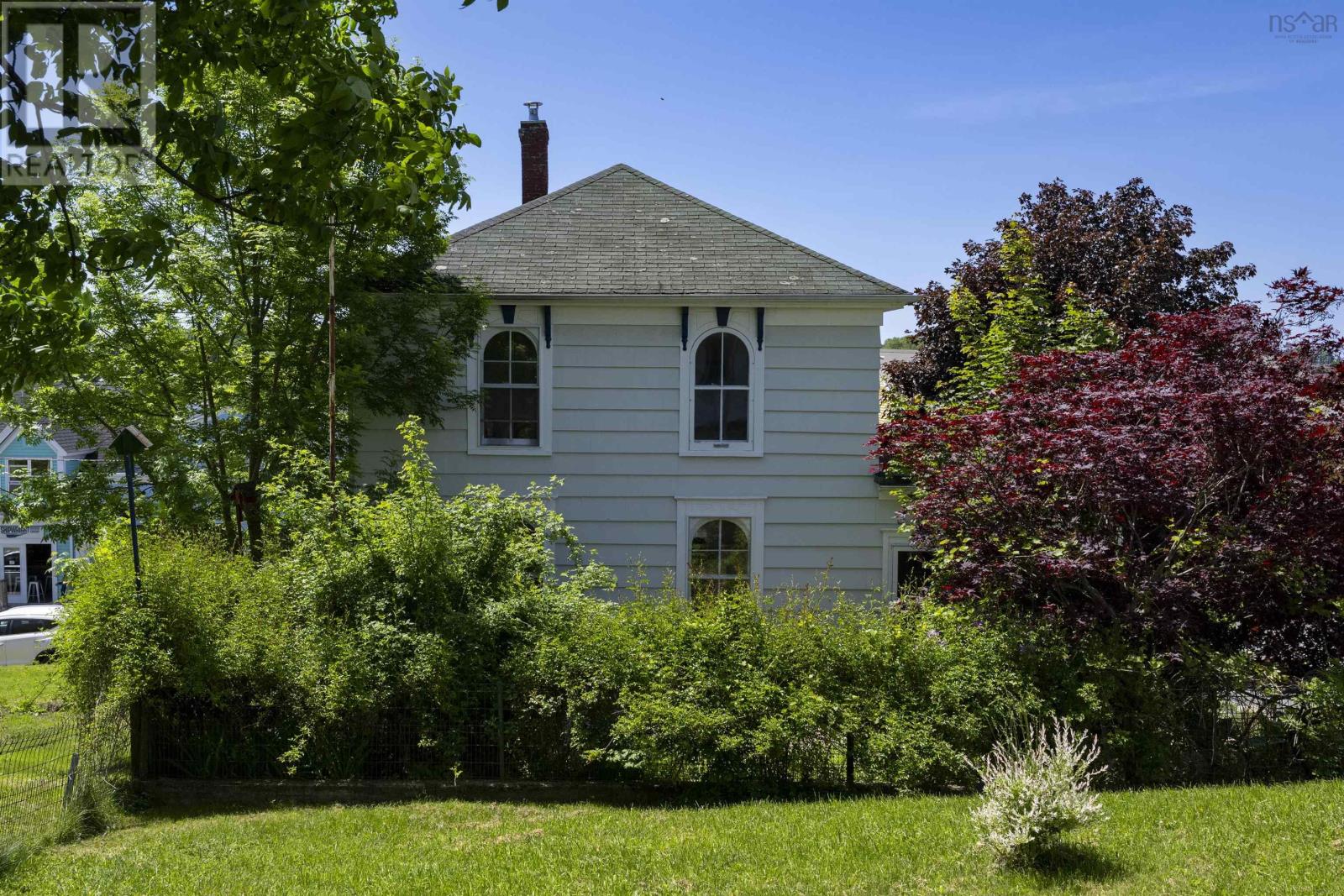 Property at 73 Montague Street image 3