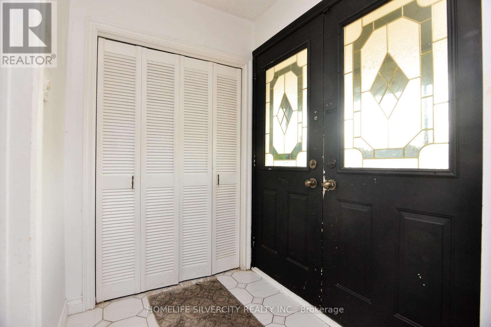 88 Ardglen Drive, Brampton, Ontario  L6W 1V6 - Photo 17 - W12321012