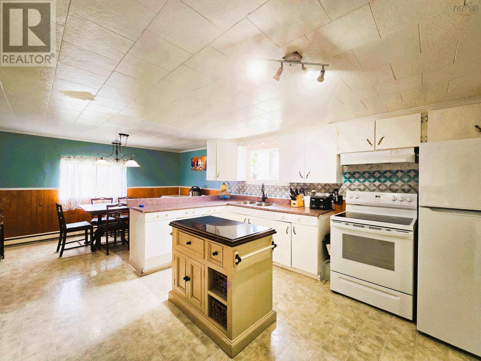 248 Chebogue Point Road, Chebogue Point, Nova Scotia  B5A 5E0 - Photo 5 - 202517967