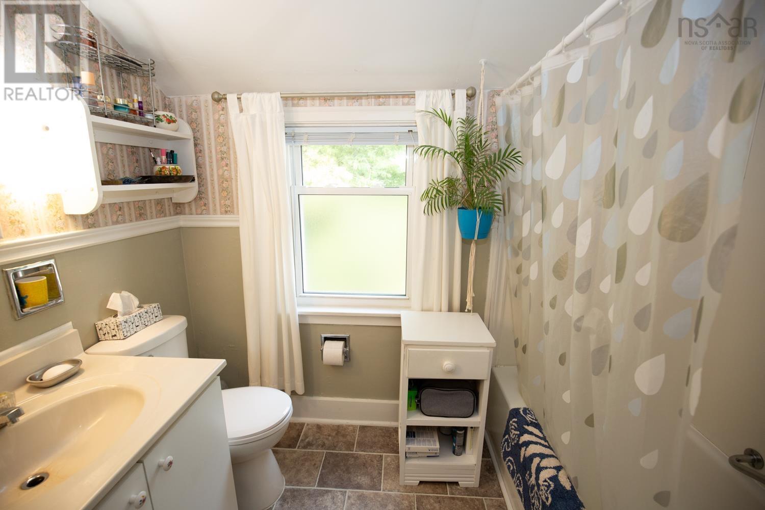 41 Archibald Street, Truro, Nova Scotia  B2N 4R5 - Photo 24 - 202520032