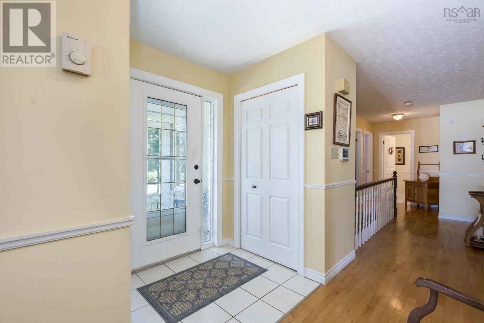 180 Rockmanor Drive, Bedford, Nova Scotia  B4A 3B5 - Photo 7 - 202520137