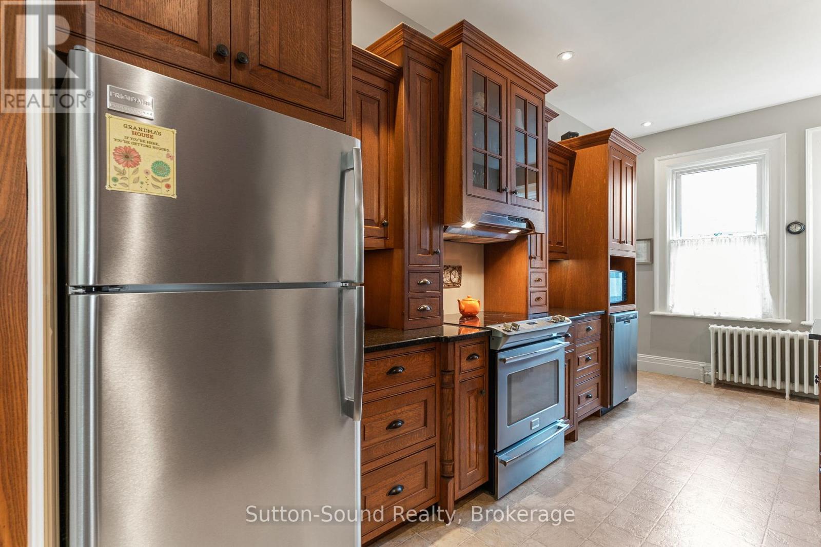 1304 4th Avenue W, Owen Sound, Ontario  N4K 4W8 - Photo 12 - X12338749