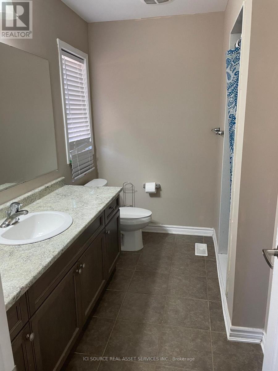 Upper - 311 Cedar Hedge Road, Milton, Ontario  L9T 8Y4 - Photo 5 - W12339666