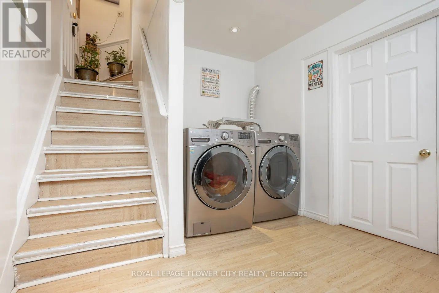 278 Elmhurst Drive, Toronto, Ontario  M9W 2M2 - Photo 14 - W12339672