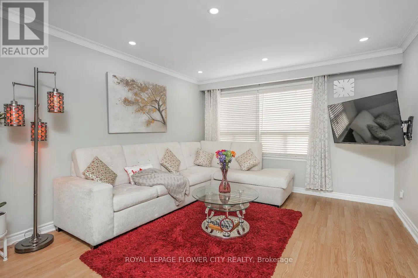 278 Elmhurst Drive, Toronto, Ontario  M9W 2M2 - Photo 4 - W12339672