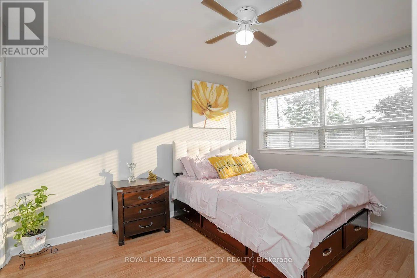278 Elmhurst Drive, Toronto, Ontario  M9W 2M2 - Photo 8 - W12339672