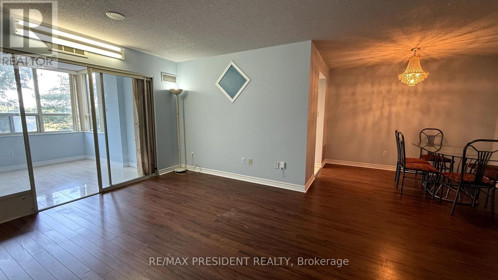 Property at 206 - 30 MALTA AVENUE image 5