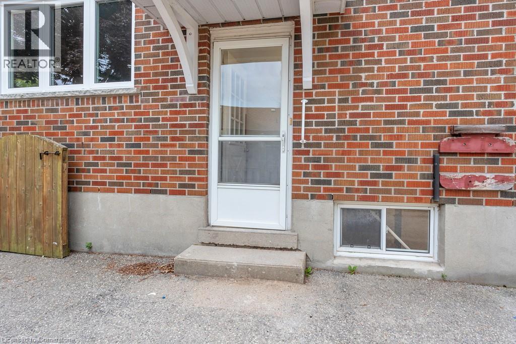 34 Windermere Crescent Unit# B, Woodstock, Ontario  N4S 6T2 - Photo 3 - 40759713