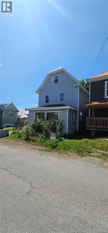 103 Cedar Street, Woodstock, New Brunswick  E7M 1E5 - Photo 4 - NB121911