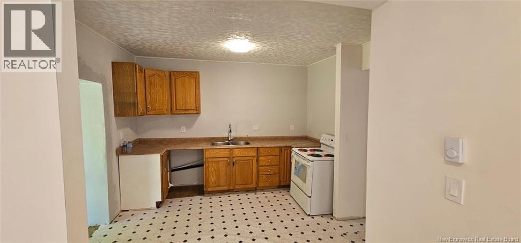 103 Cedar Street, Woodstock, New Brunswick  E7M 1E5 - Photo 7 - NB121911