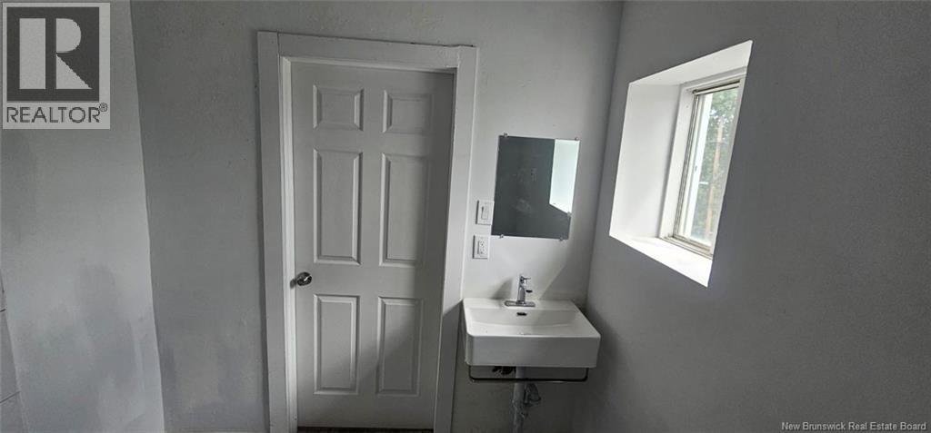 103 Cedar Street, Woodstock, New Brunswick  E7M 1E5 - Photo 12 - NB121911
