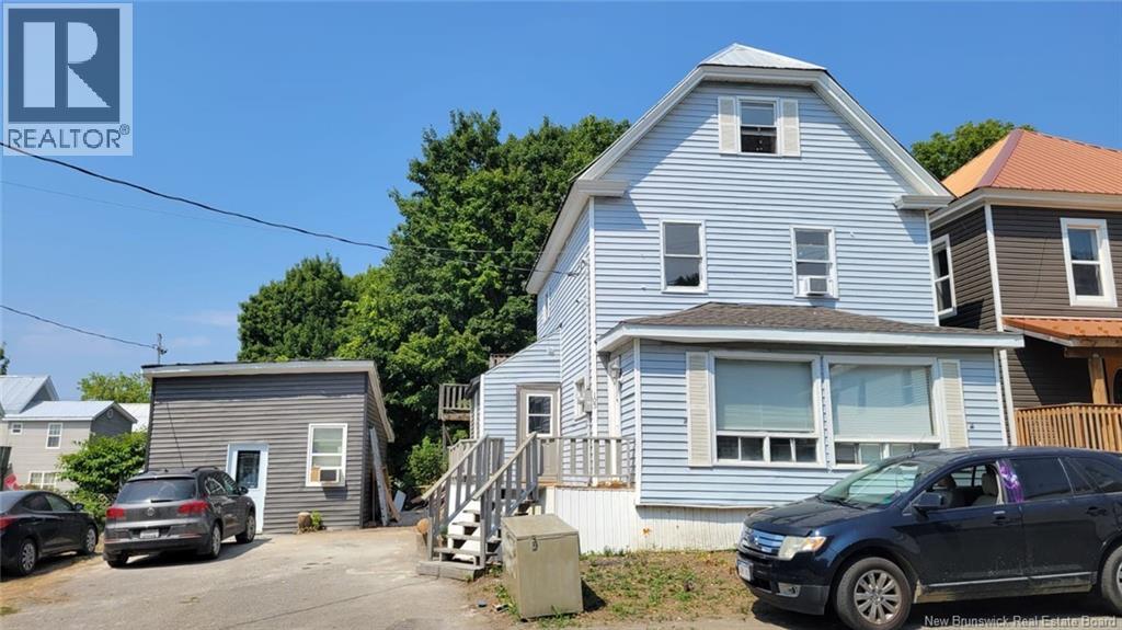 103 Cedar Street, Woodstock, New Brunswick  E7M 1E5 - Photo 2 - NB121911