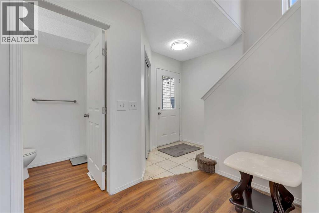 Property at 2 Taralea Green NE image 2